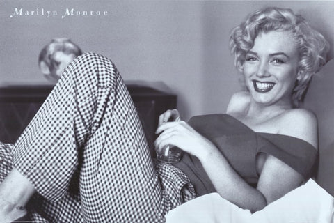 Monroe, Marilyn 11 x 17 Movie Poster - Style I